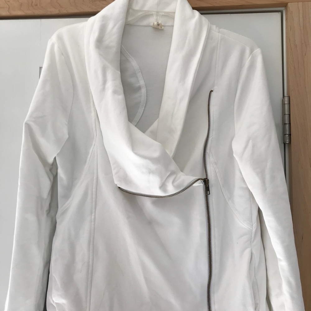 Zip jacket